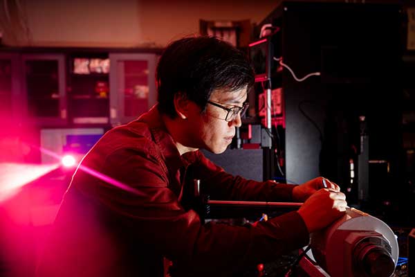 Image for Advances Quantum Computing Communication Using Magnons